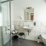 Gaestehaus Mack - Mosel & Restaurant تريتينييم